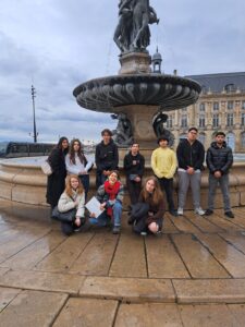 Groepsfoto TienerUP in Bordeaux